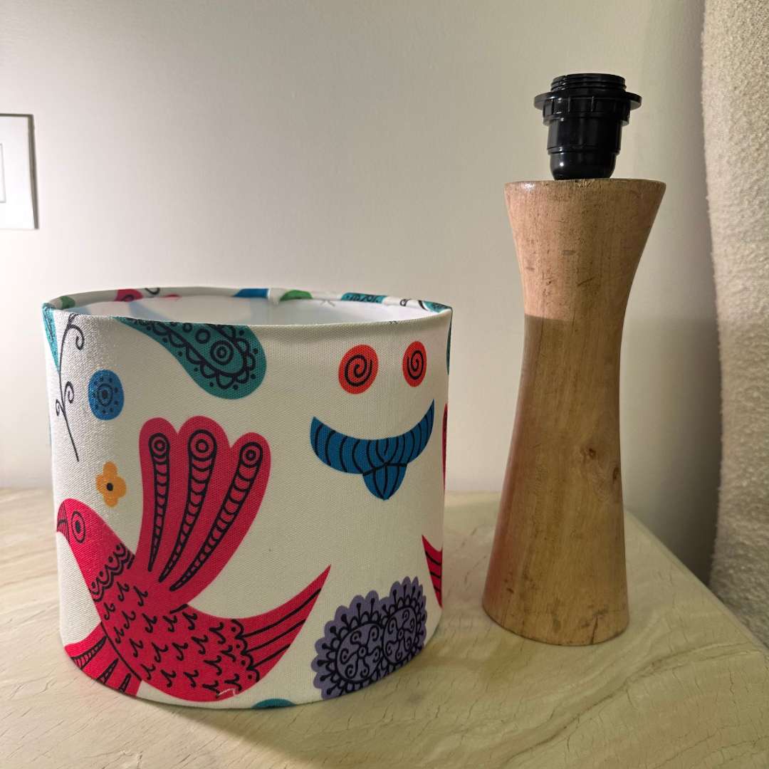 Kavi Birds Wooden Shade Lamp (Round)