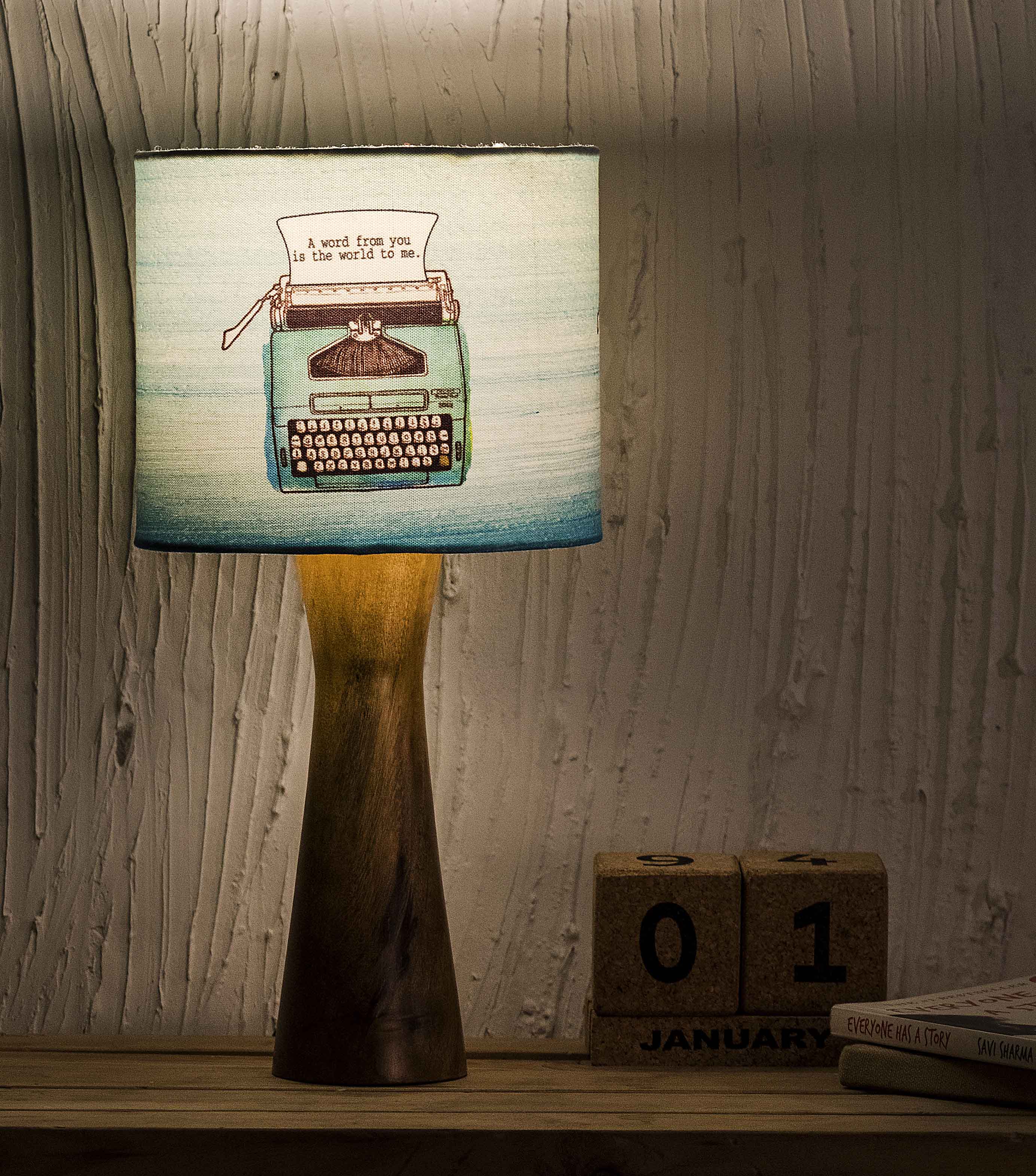 Kavi Typewriter Wooden Shade Lamp (Round)