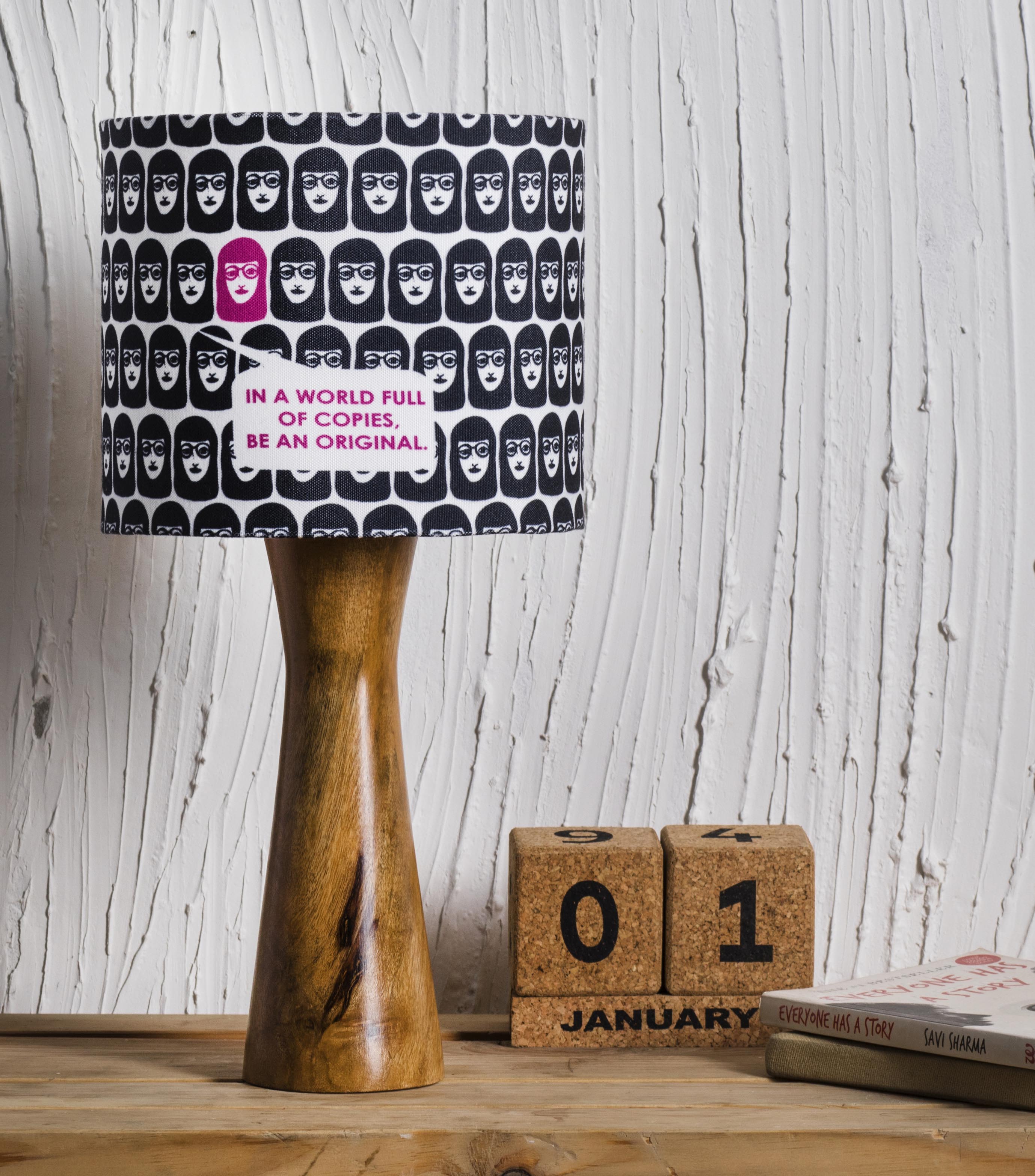 Kavi Be You Wooden Shade Lamp (Round)