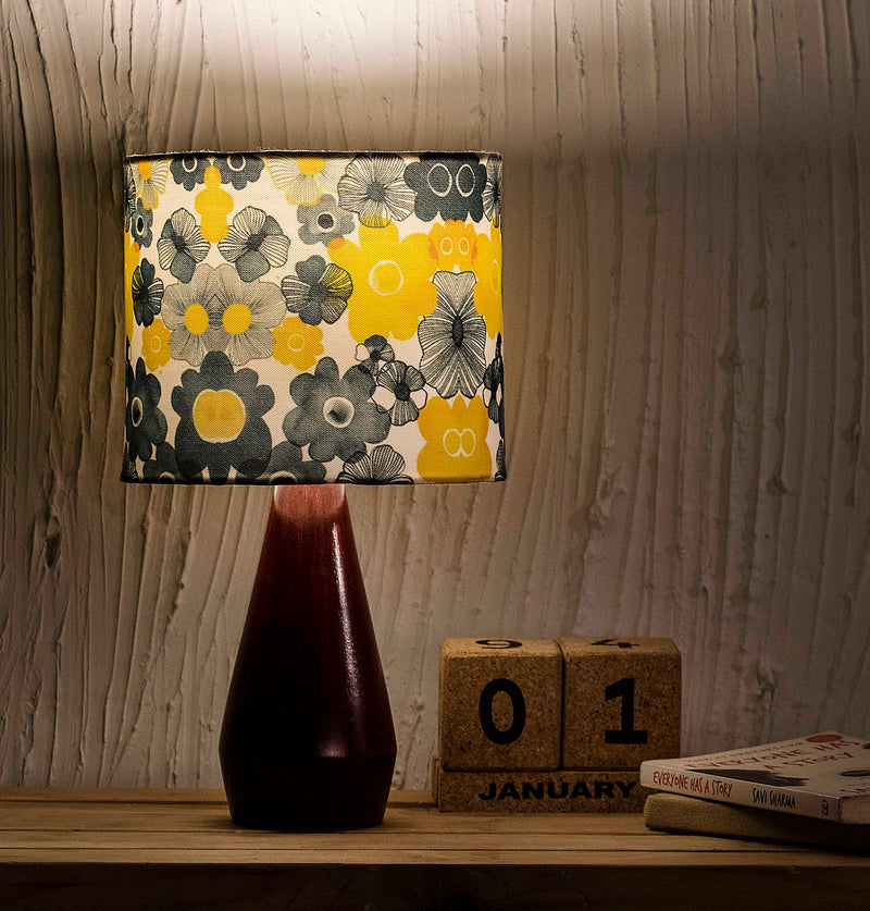 Kavi Sunflower Wooden Shade Lamp (Oval)