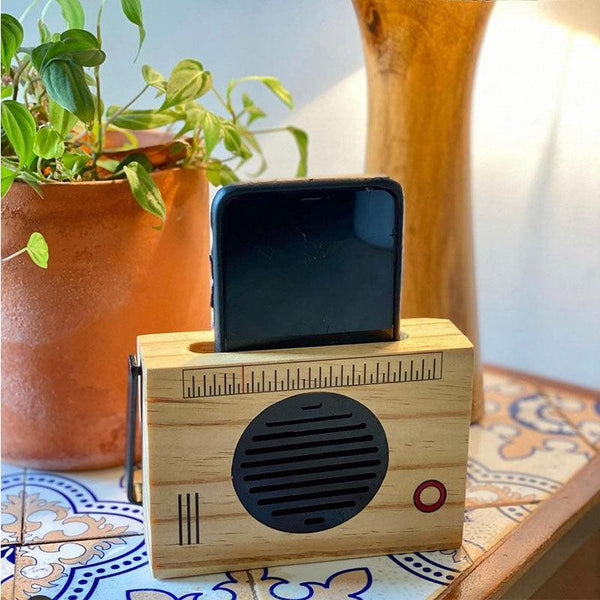 Upcycled Mobile Phone Sound Amplifier
